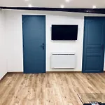 Le Madame Little Apartment