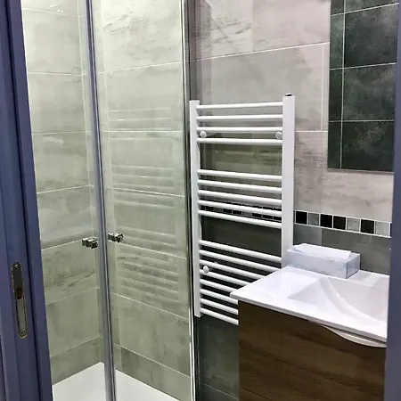 Le Madame Little דירה