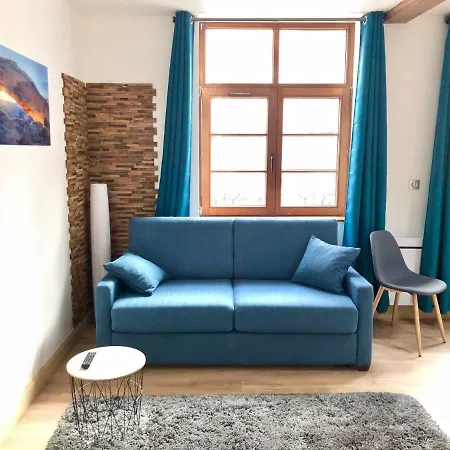 Le Madame Little ליל